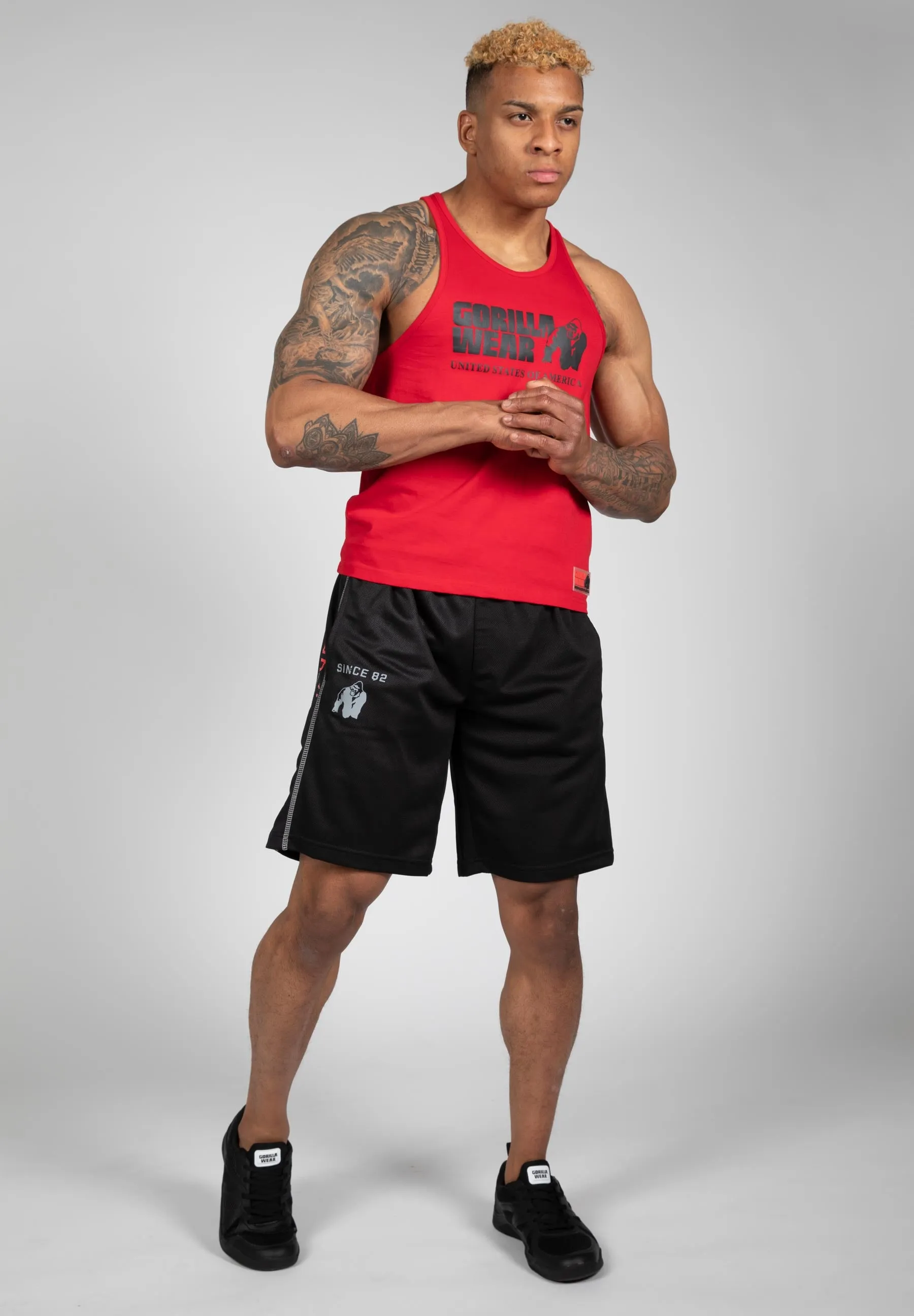 Functional Mesh Shorts - Black/Red